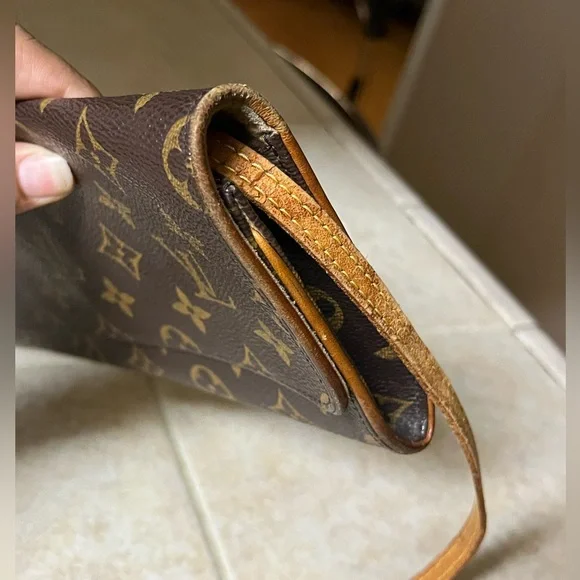 Louis Vuitton Twin Pochette GM Monogram Crossbody Bag - Picture 6 of 13